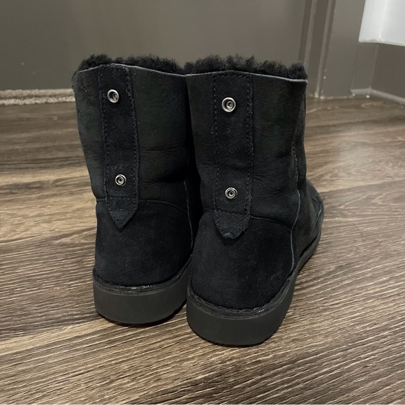 UGG Quincy Black Lace Up Boots - Picture 5 of 8